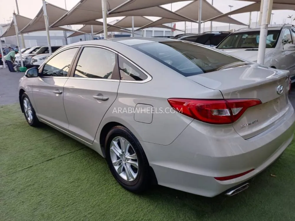Hyundai Sonata 2016 for Sale in Sharjah Image-3