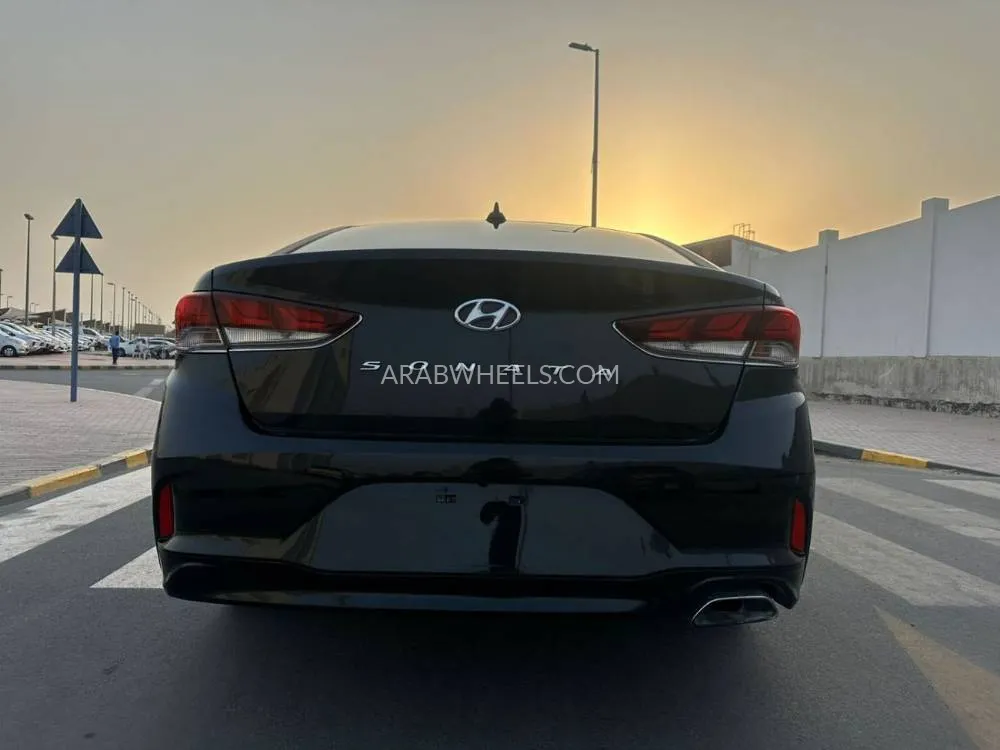 Hyundai Sonata 2018 for Sale in Sharjah Image-2