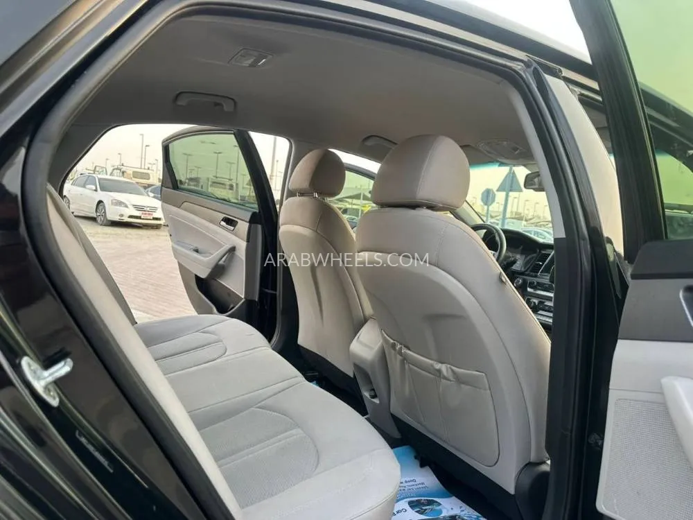 Hyundai Sonata 2018 for Sale in Sharjah Image-10