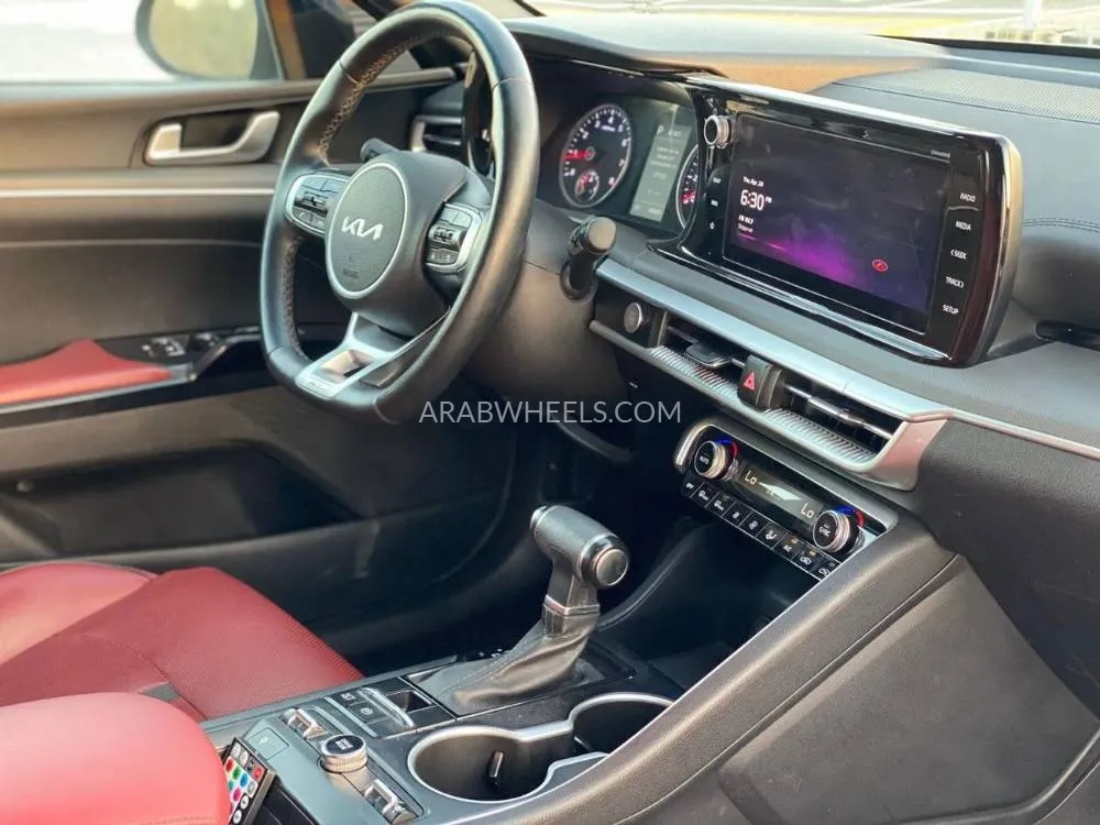 Kia K5 2023 for Sale in Sharjah Image-6