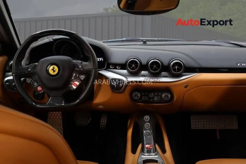 Ferrari F12 Berlinetta 2021 for Sale in Dubai Image-5