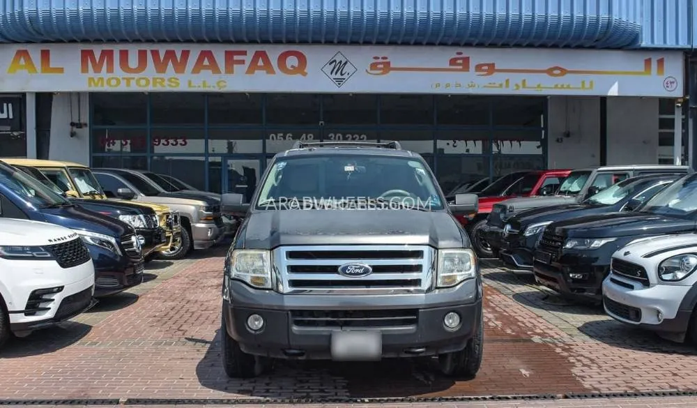 Ford Expedition 2011 for Sale in Dubai Image-2