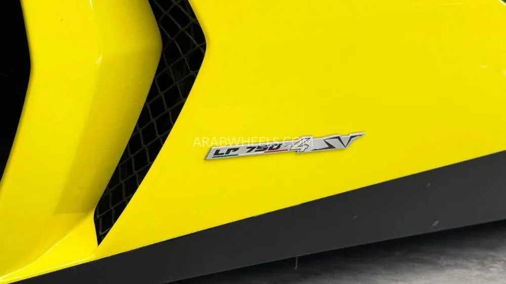 Lamborghini Aventador 2016 for Sale in Dubai Image-14