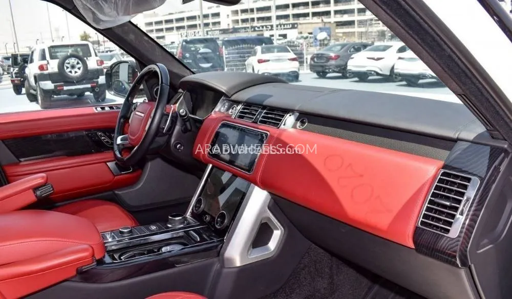 Land Rover Range Rover 2020 for Sale in Dubai Image-8