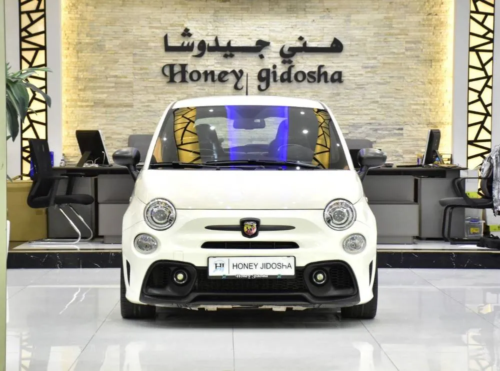 Abarth 595 2022 for Sale in Dubai Image-2