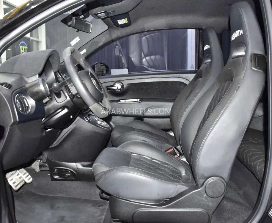 Abarth 695 2023 for Sale in Dubai Image-10
