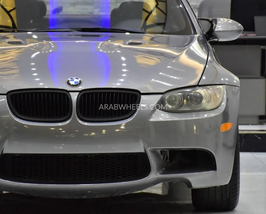 بي إم دبليو الفئة الثالثة 2011 for Sale in دبي Image-4