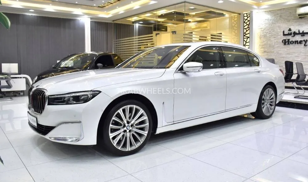 BMW 7 series 2022 for Sale in Dubai Image-3