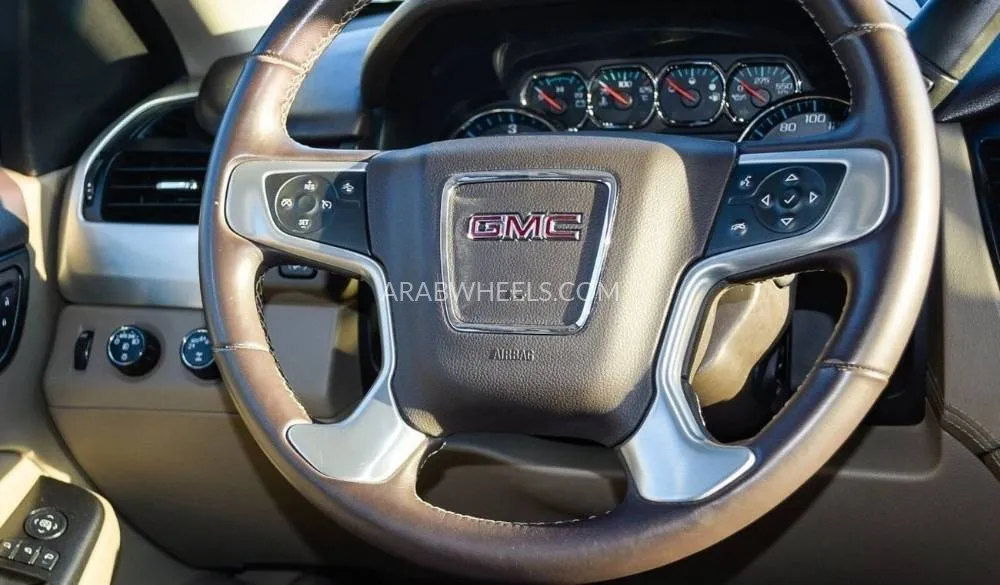 GMC Yukon 2017 for Sale in Dubai Image-11