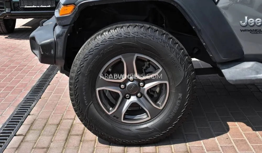 Jeep Wrangler 2018 for Sale in Dubai Image-16