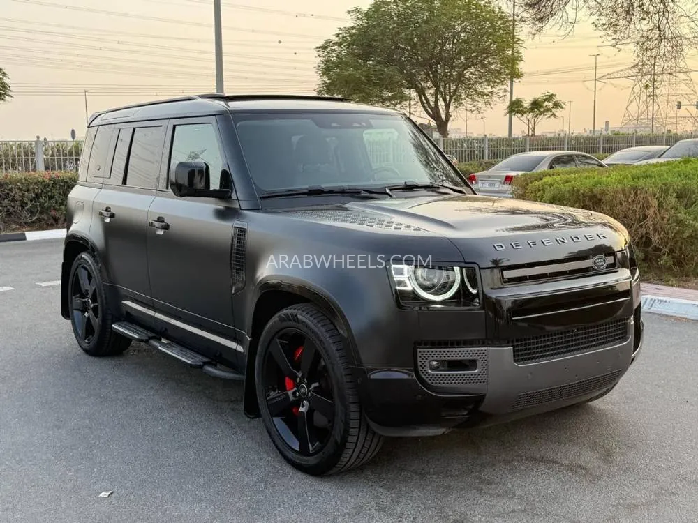 Land Rover Defender 2023 for Sale in Dubai Image-2