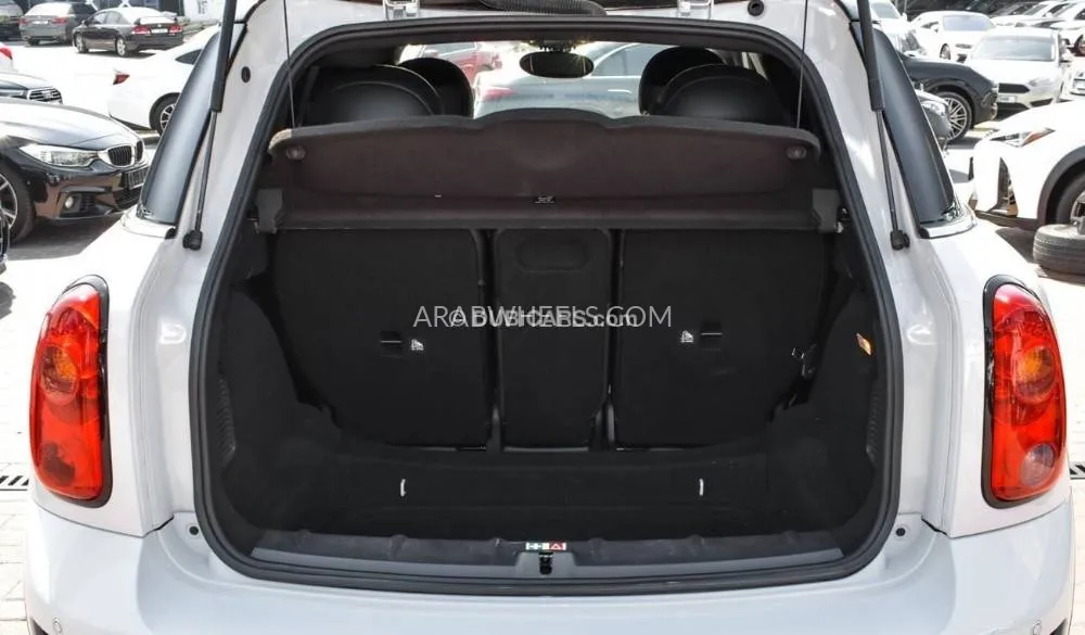 Mini Countryman 2016 for Sale in Dubai Image-7