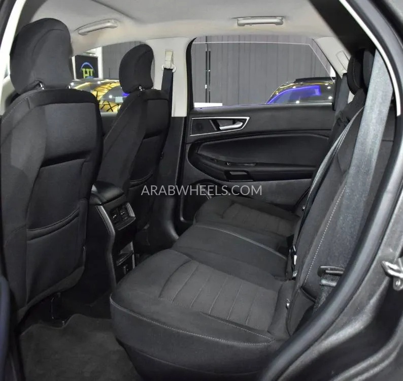 Ford Edge 2018 for Sale in Dubai Image-16