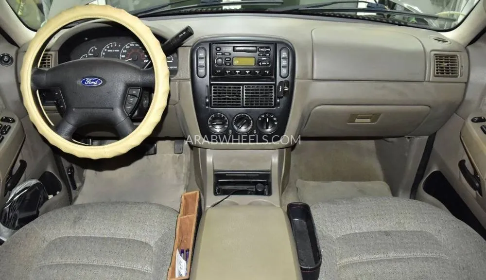 Ford Explorer 2002 for Sale in Dubai Image-11