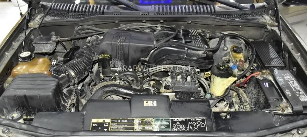 Ford Explorer 2002 for Sale in Dubai Image-16