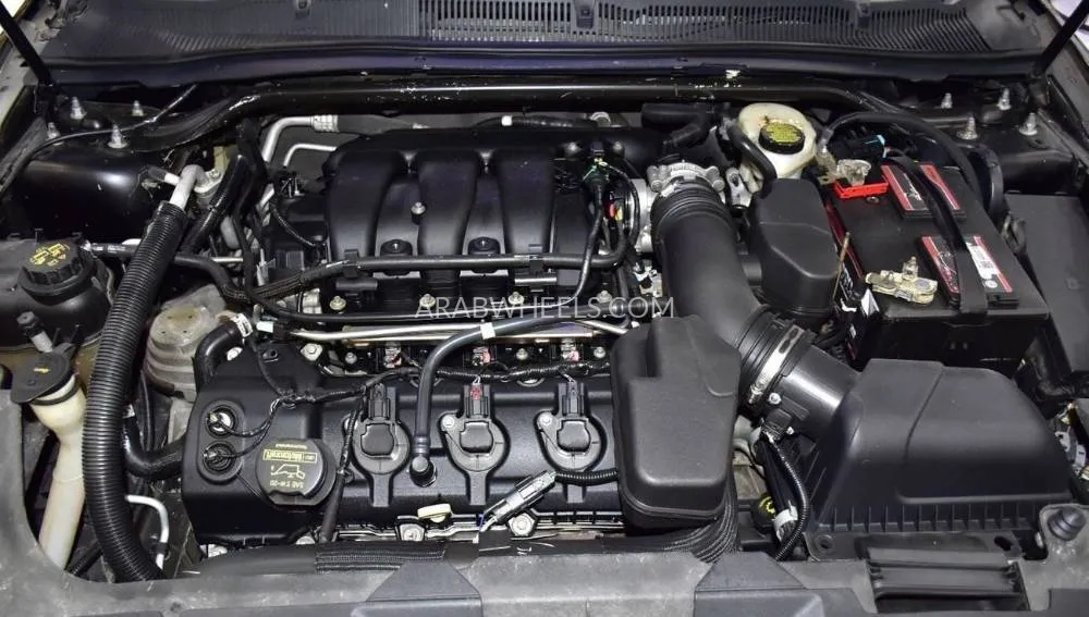 Ford Taurus 2015 for Sale in Dubai Image-15