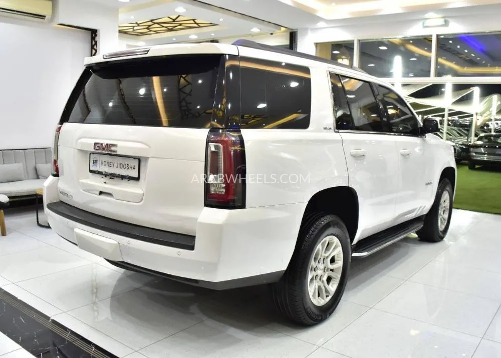 GMC Yukon 2019 for Sale in Dubai Image-6
