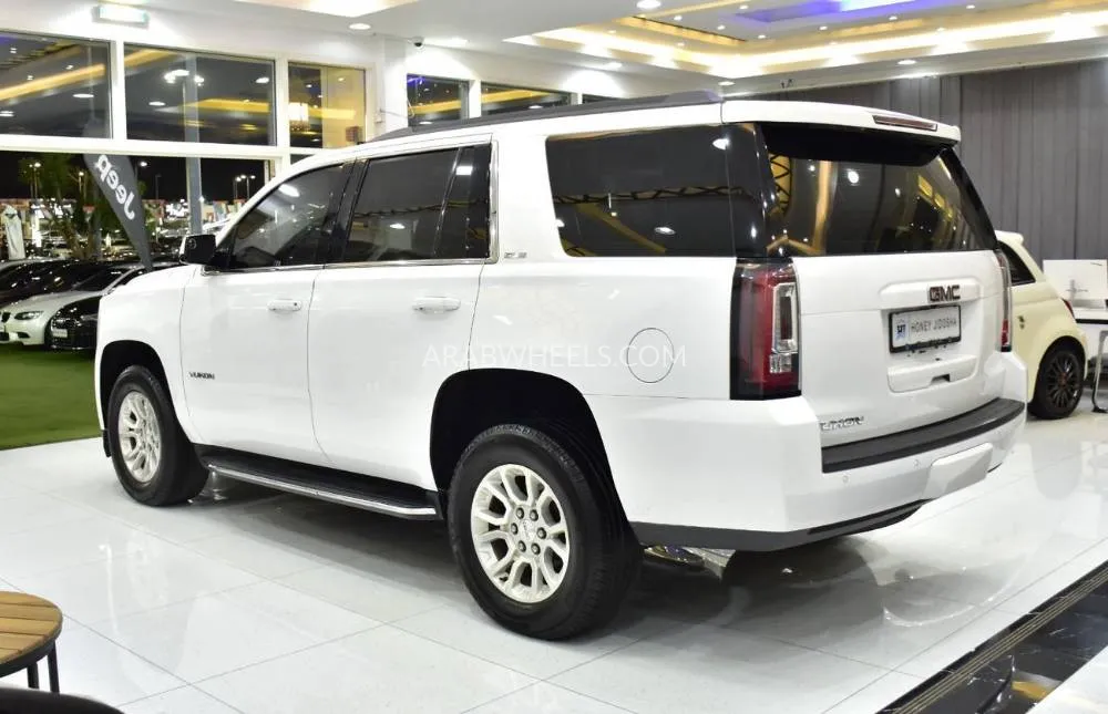 GMC Yukon 2019 for Sale in Dubai Image-7