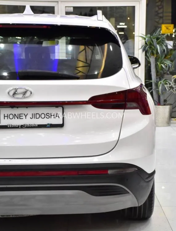 Hyundai Grand Santa Fe 2023 for Sale in Dubai Image-9