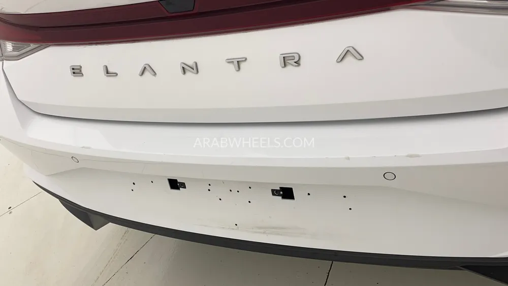 هيونداي إلنترا 2022 for Sale in دبي Image-28