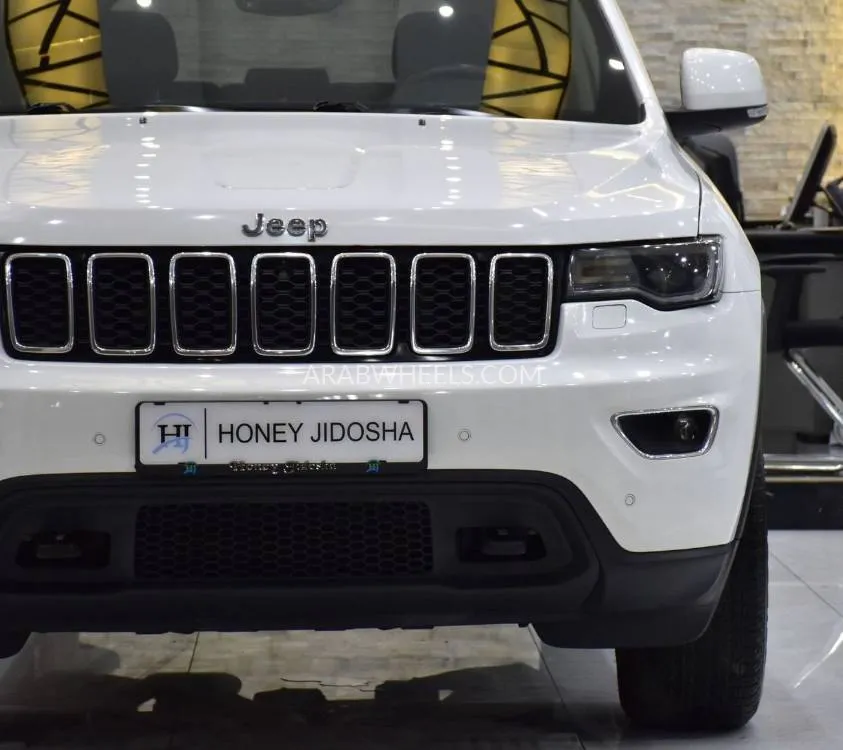 Jeep Cherokee 2020 for Sale in Dubai Image-4