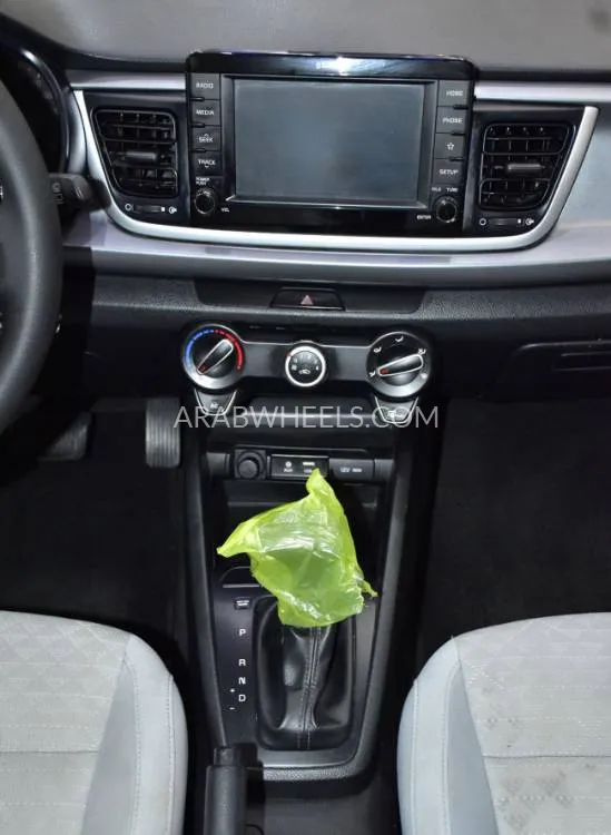 كيا ريو 2020 for Sale in دبي Image-15