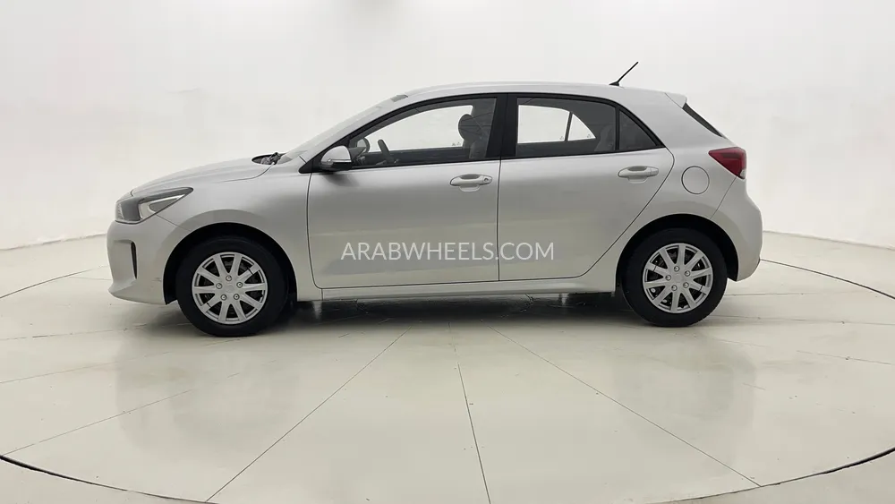 كيا ريو 2019 for Sale in دبي Image-6