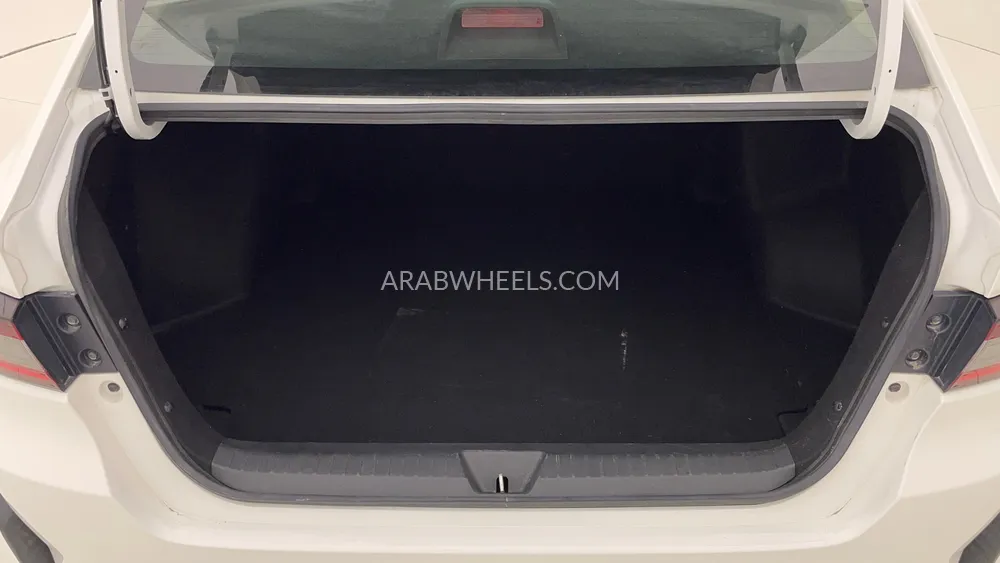 Toyota Yaris 2024 for Sale in Dubai Image-24