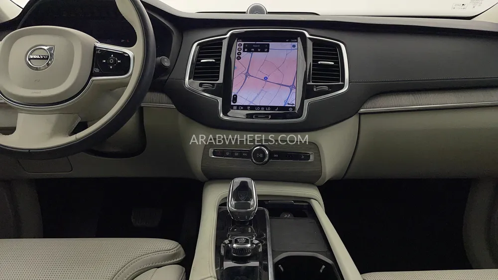Volvo XC90 2023 for Sale in Dubai Image-14