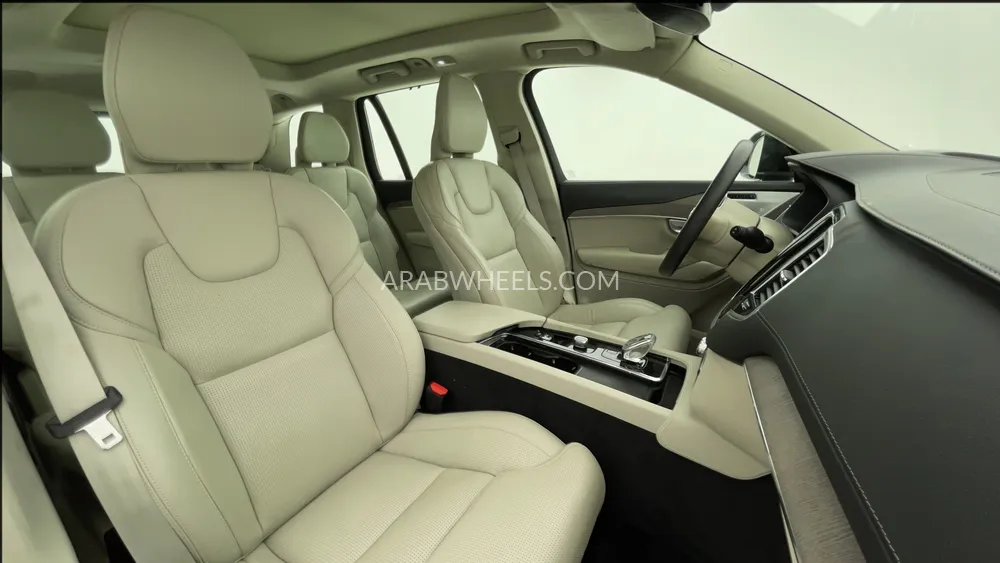 Volvo XC90 2023 for Sale in Dubai Image-28