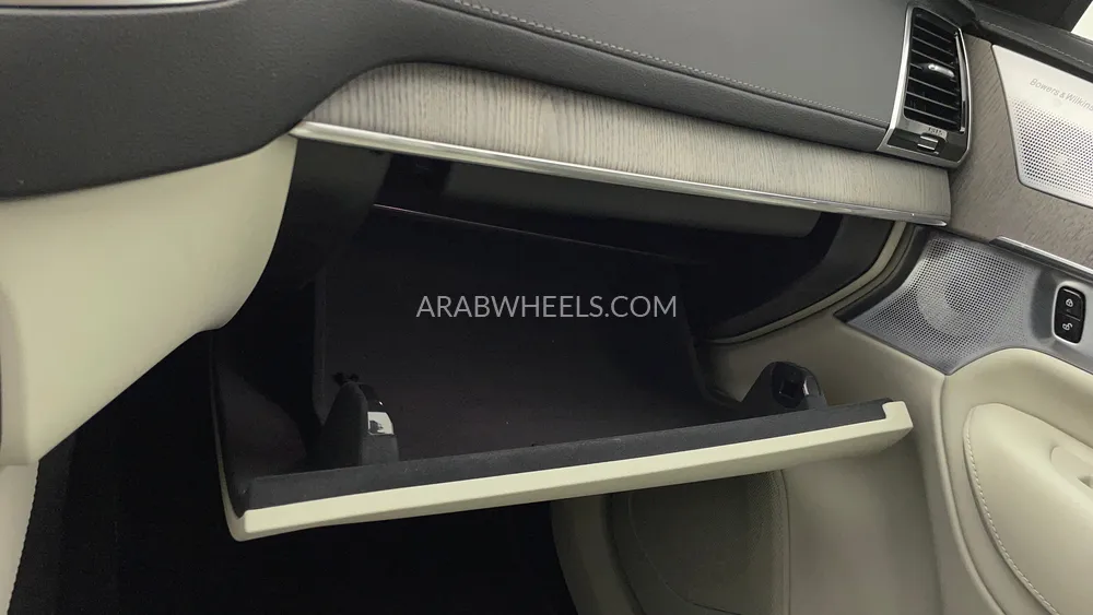 Volvo XC90 2023 for Sale in Dubai Image-35