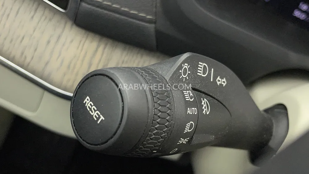 Volvo XC90 2023 for Sale in Dubai Image-40