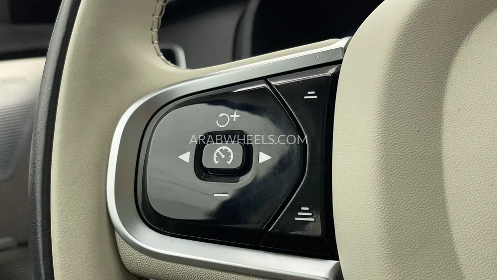 Volvo XC90 2023 for Sale in Dubai Image-54