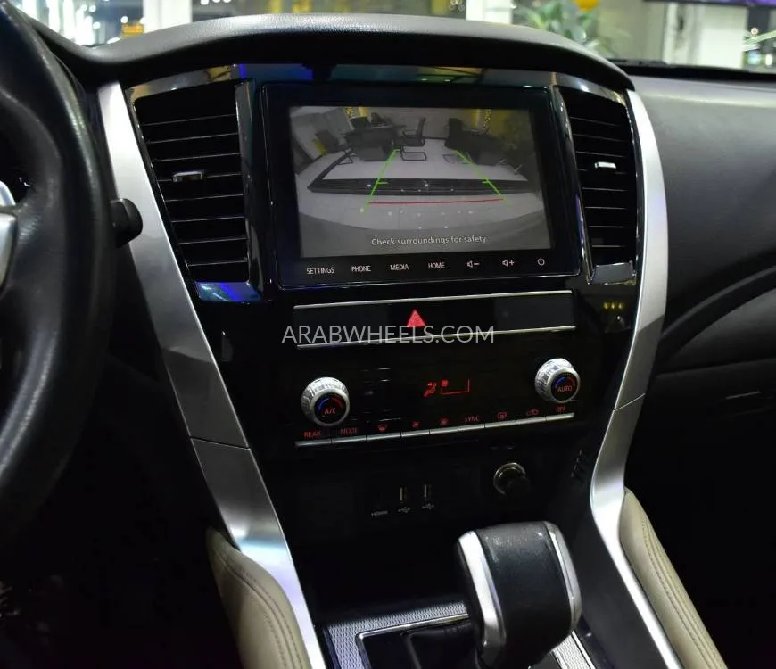 Mitsubishi Montero Sport 2021 for Sale in Dubai Image-14