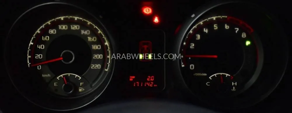 ميتسوبيشي باجيرو 2014 for Sale in دبي Image-13