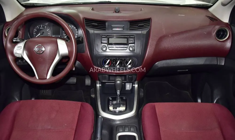 Nissan Navara 2019 for Sale in Dubai Image-11
