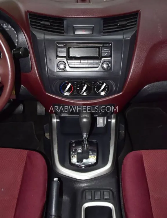 Nissan Navara 2019 for Sale in Dubai Image-13