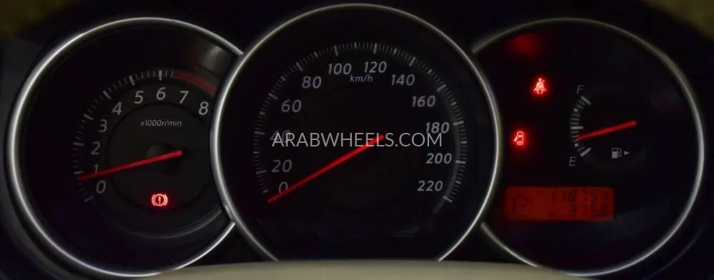 Nissan Tiida 2011 for Sale in Dubai Image-13