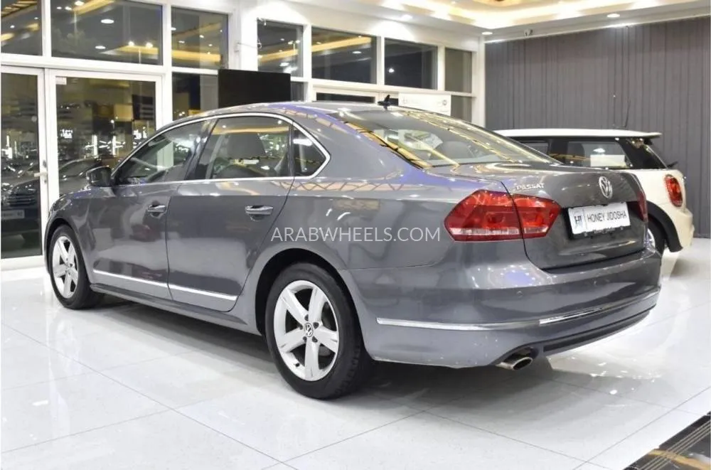 Volkswagen Passat 2013 for Sale in Dubai Image-7