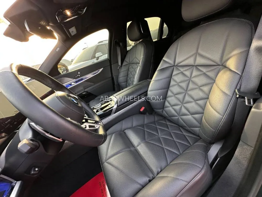 BMW 7 series 2023 for Sale in Dubai Image-7