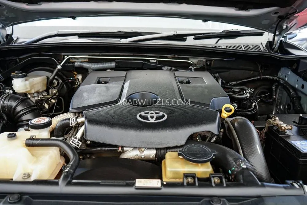 تويوتا هايلوكس 2018 for Sale in دبي Image-22