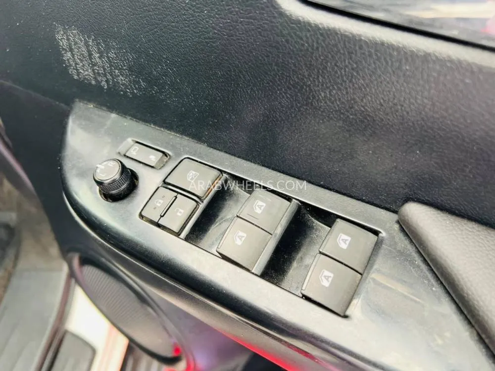 تويوتا هايلوكس 2021 for Sale in دبي Image-19