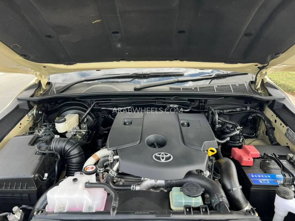 تويوتا هايلوكس 2023 for Sale in دبي Image-15