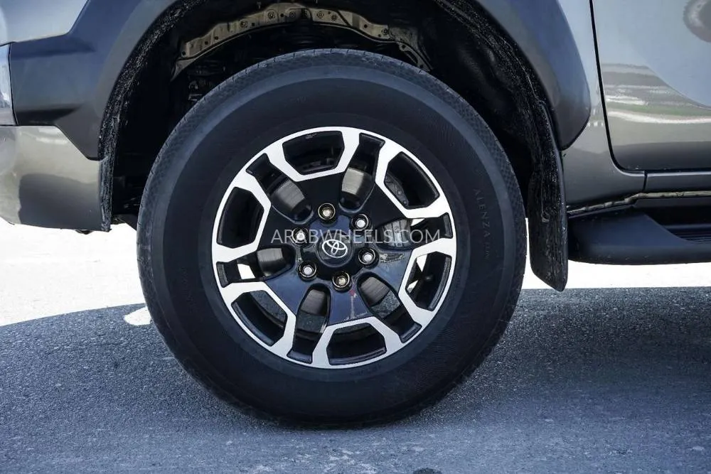 تويوتا هايلوكس 2024 for Sale in دبي Image-19