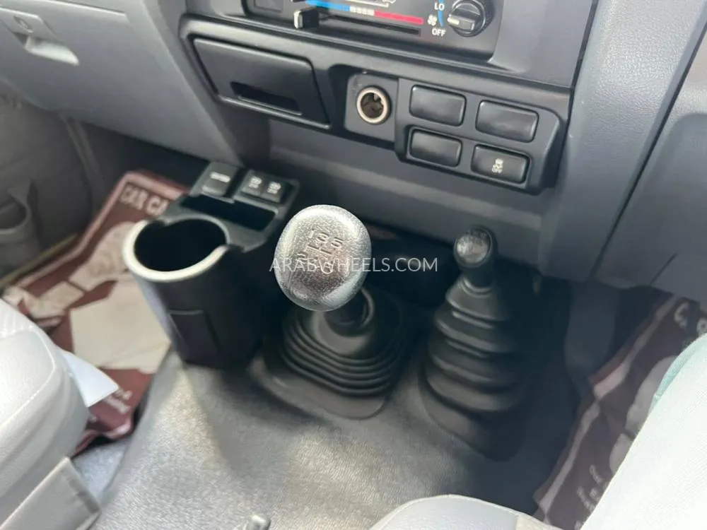 تويوتا لاند كروزر 70 سيريز 2022 for Sale in دبي Image-18