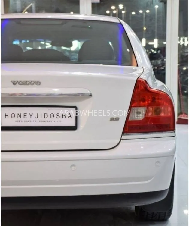 Volvo S80 2004 for Sale in Dubai Image-10