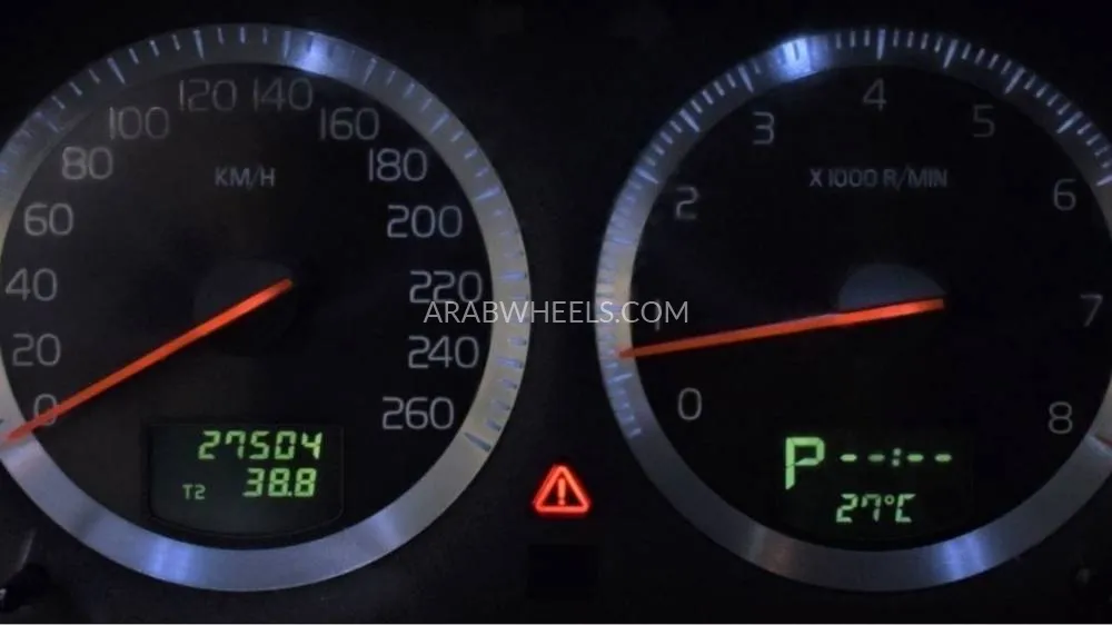 Volvo S80 2004 for Sale in Dubai Image-14