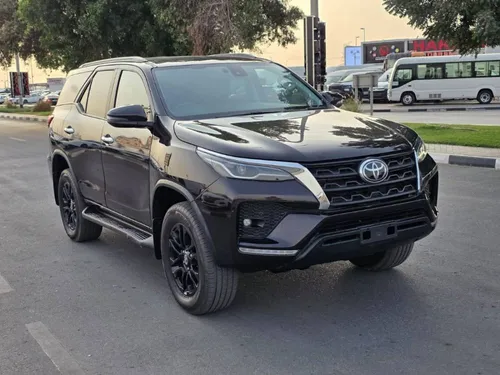 Toyota Fortuner 2.8L VRZ (4x4) 2024