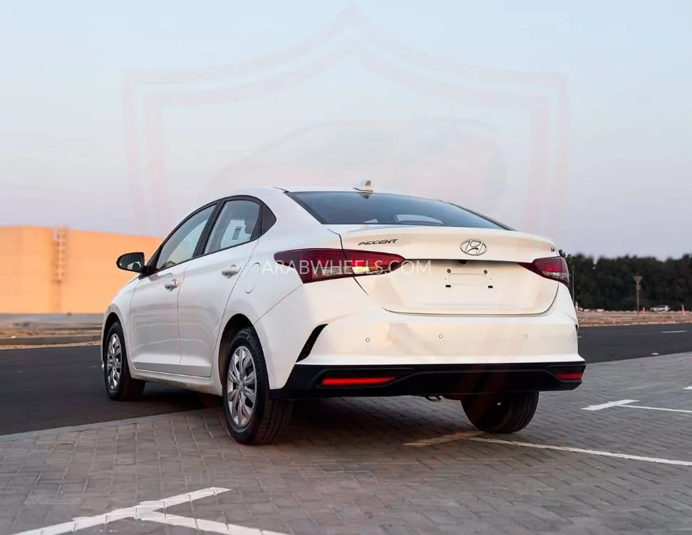 Hyundai Accent 2023 for Sale in Sharjah Image-4
