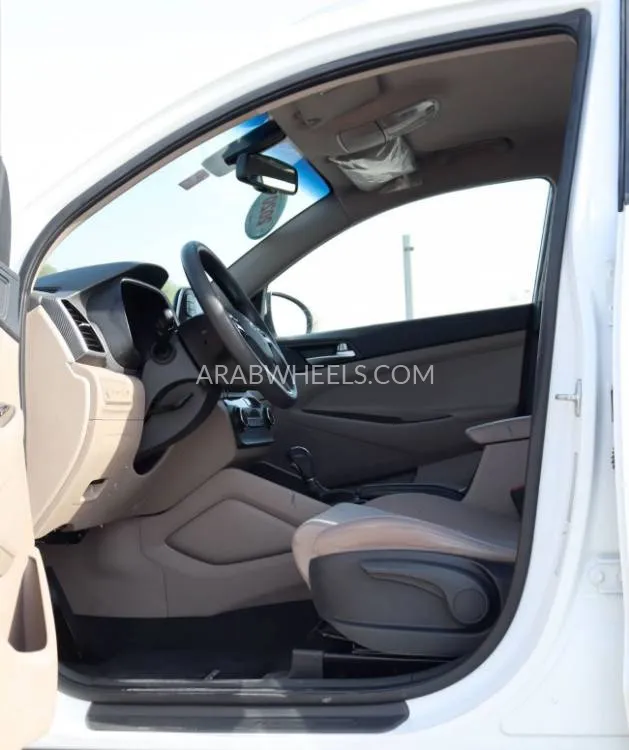 Hyundai Tucson 2020 for Sale in Sharjah Image-9